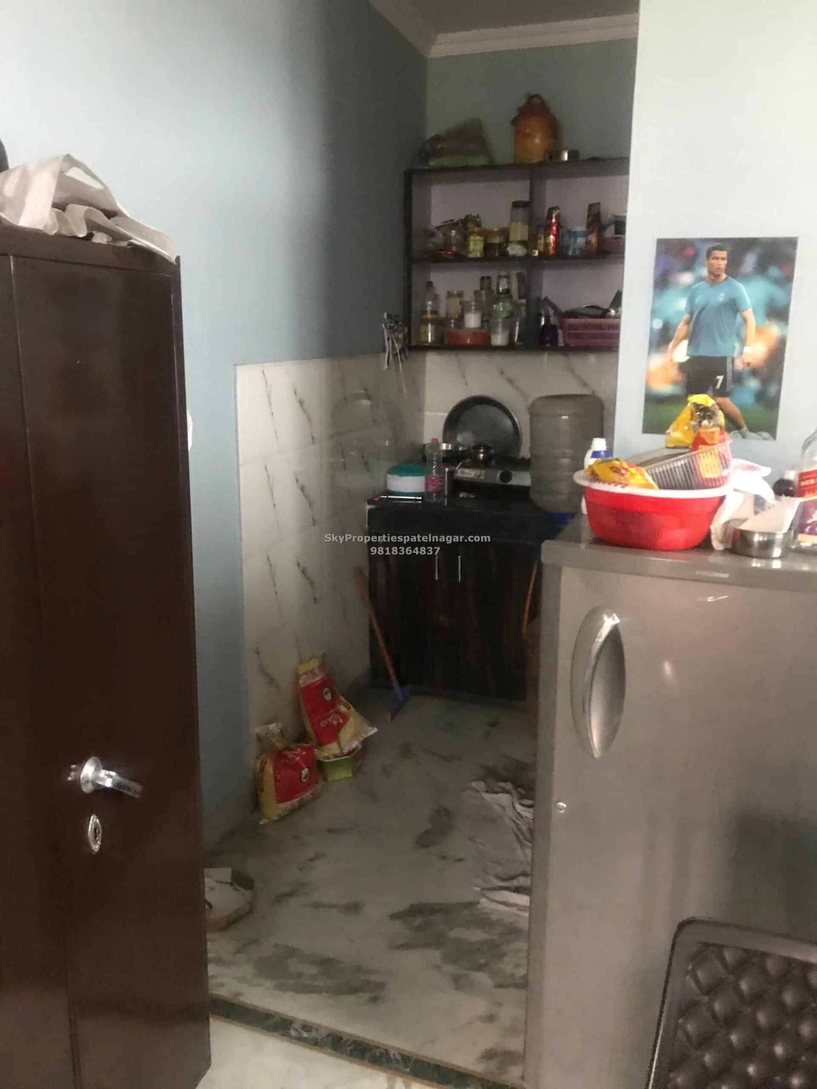 Single Room in Patel Nagar New Delhi