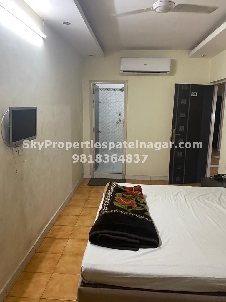 Single Room in Karol Bagh Delhi