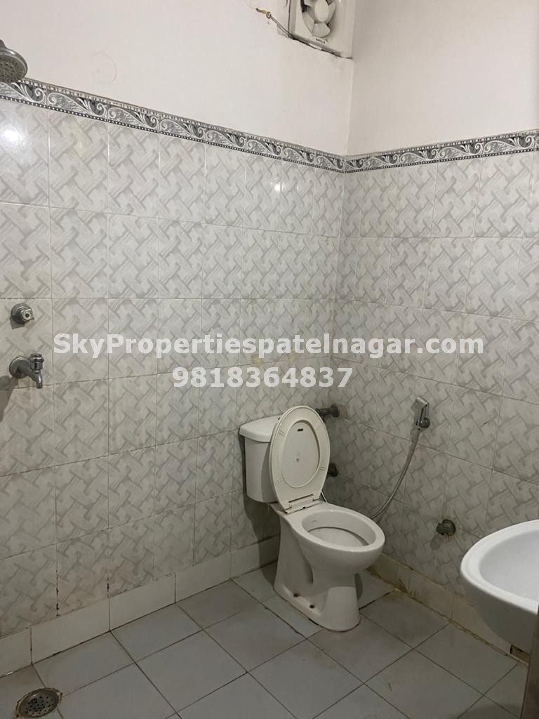 Single Room in Karol Bagh Delhi