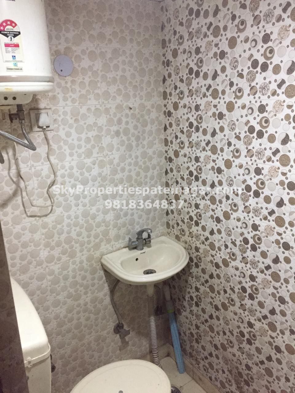 1 Rk Flat For Rent in West Patel Nagar Delhi