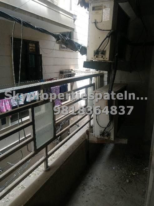 pg near vajiram and ravi institute