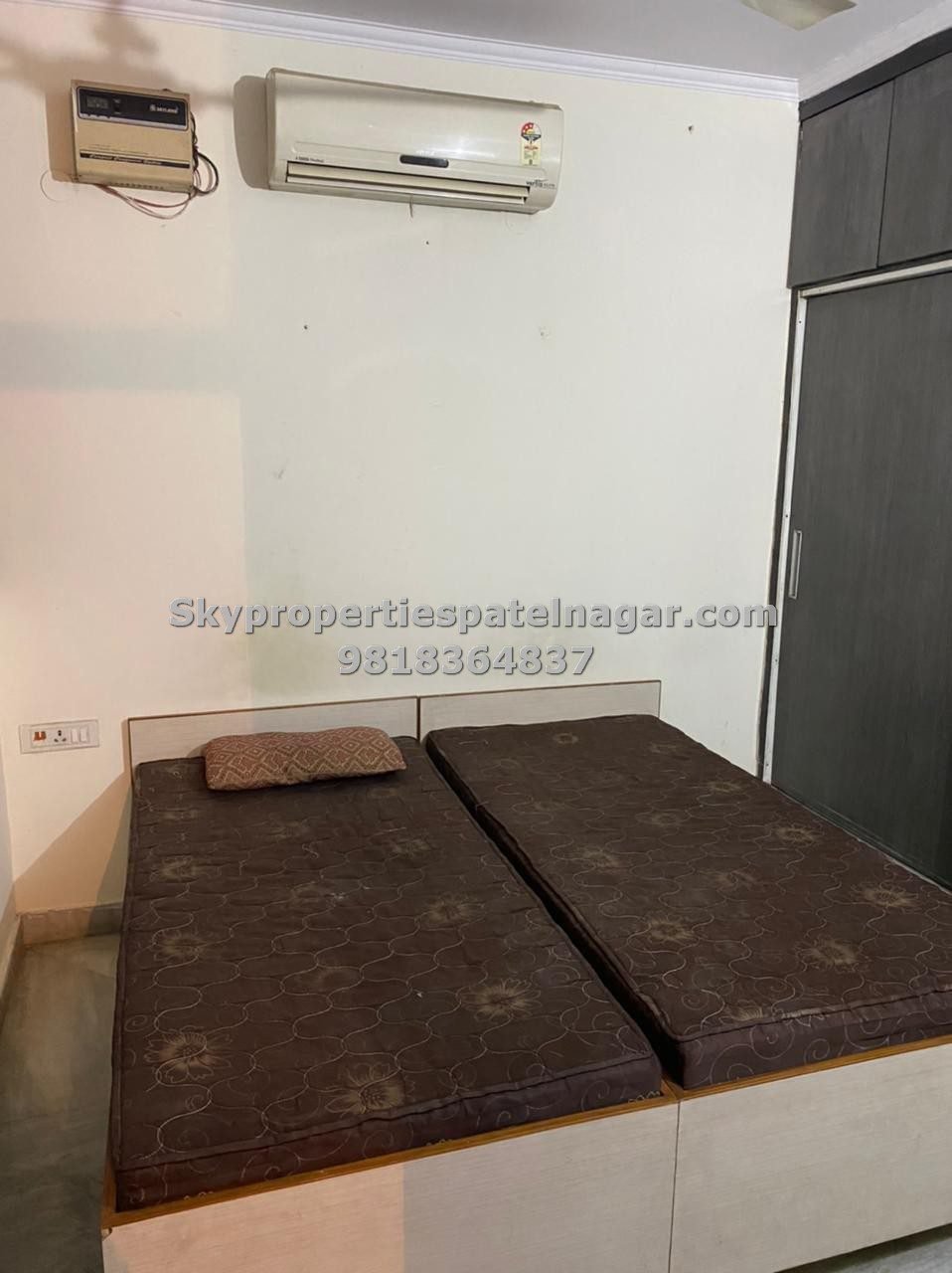 2 bhk in Karol Bagh Delhi Near Vajiram and Ravi