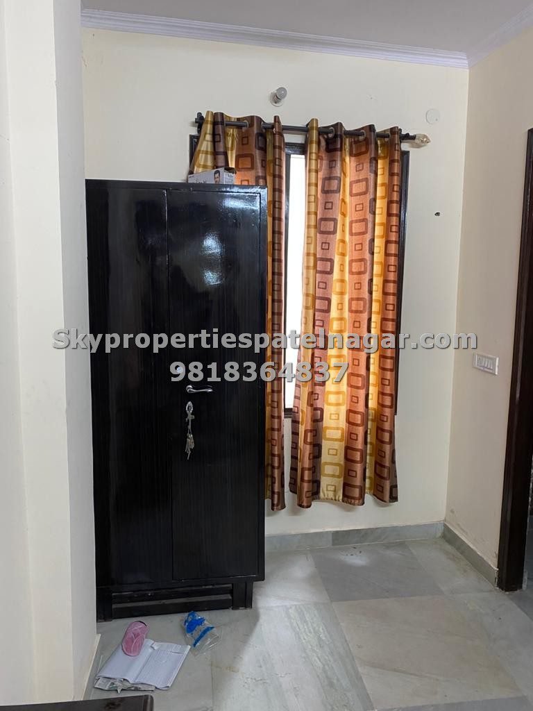 2 bhk in Old Rajendra Nagar Delhi Near Vajiram and Ravi