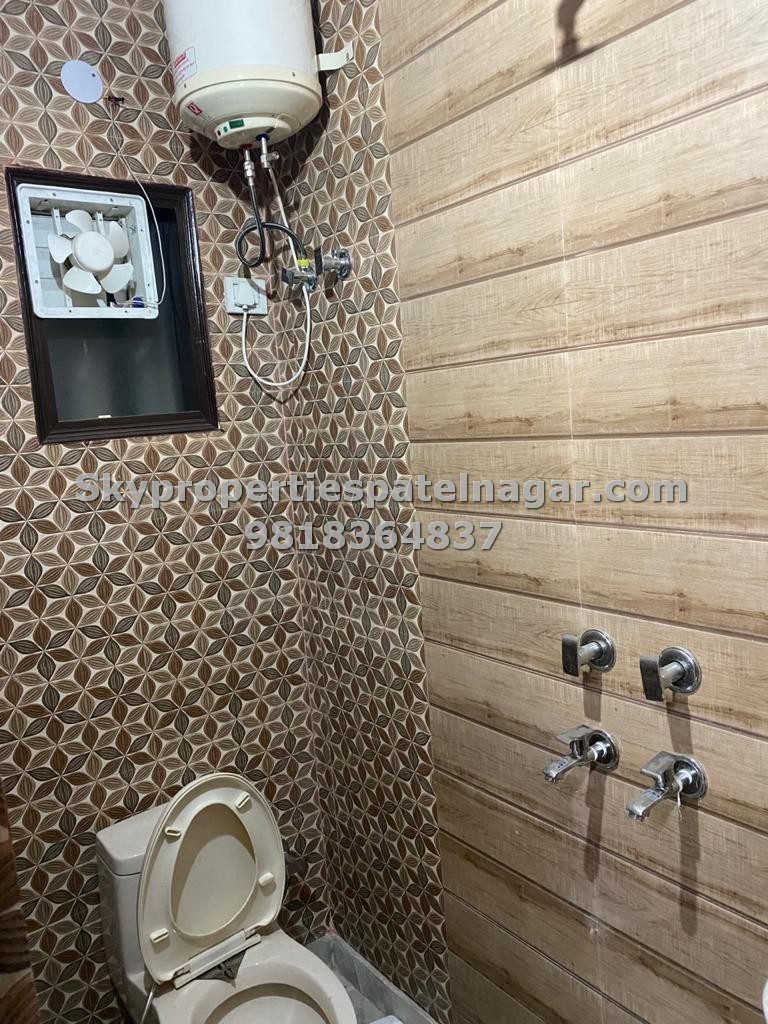 2 bhk in Old Rajendra Nagar Delhi Near Vajiram and Ravi