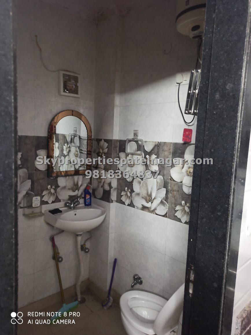One Room Flat in Karol Bagh for rent delhi