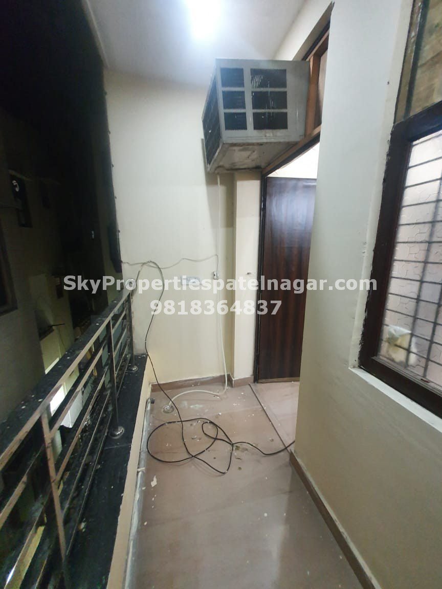 1 BHK Flats for Rent in Patel Nagar South, New Delhi - Single Bedroom