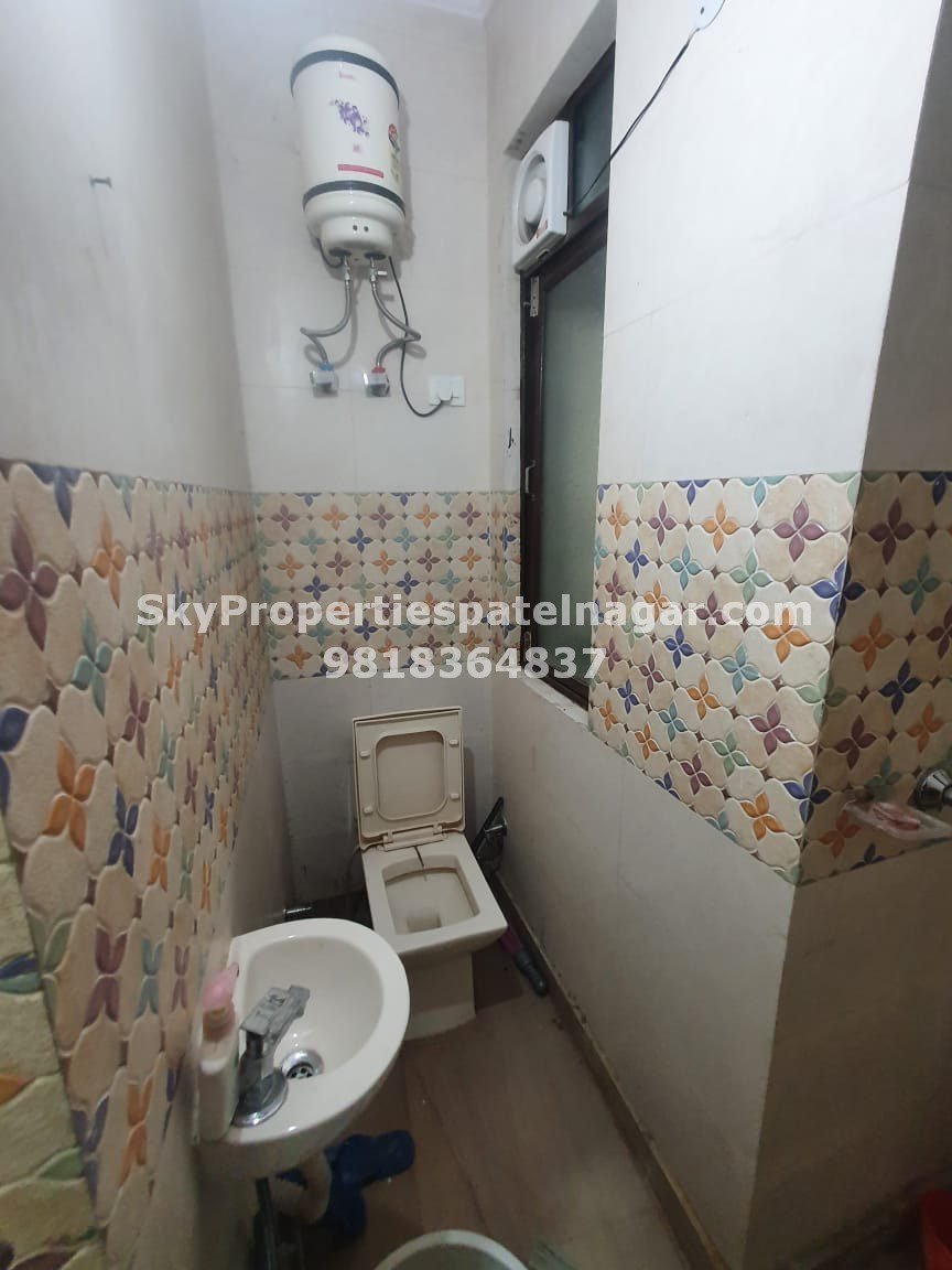 1 BHK Flats for Rent in Patel Nagar South, New Delhi - Single Bedroom