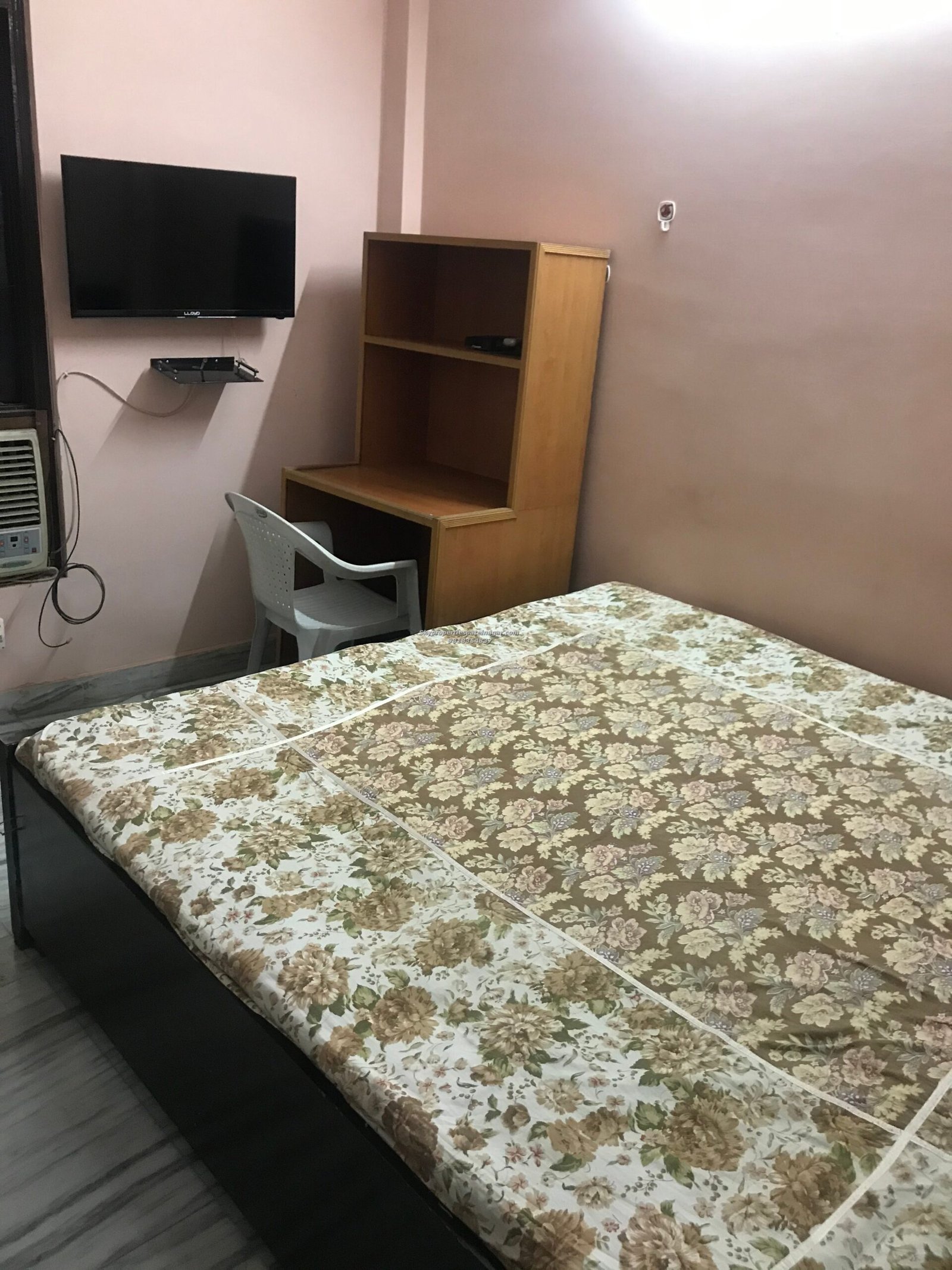 2 bhk near vajiram and ravi institute