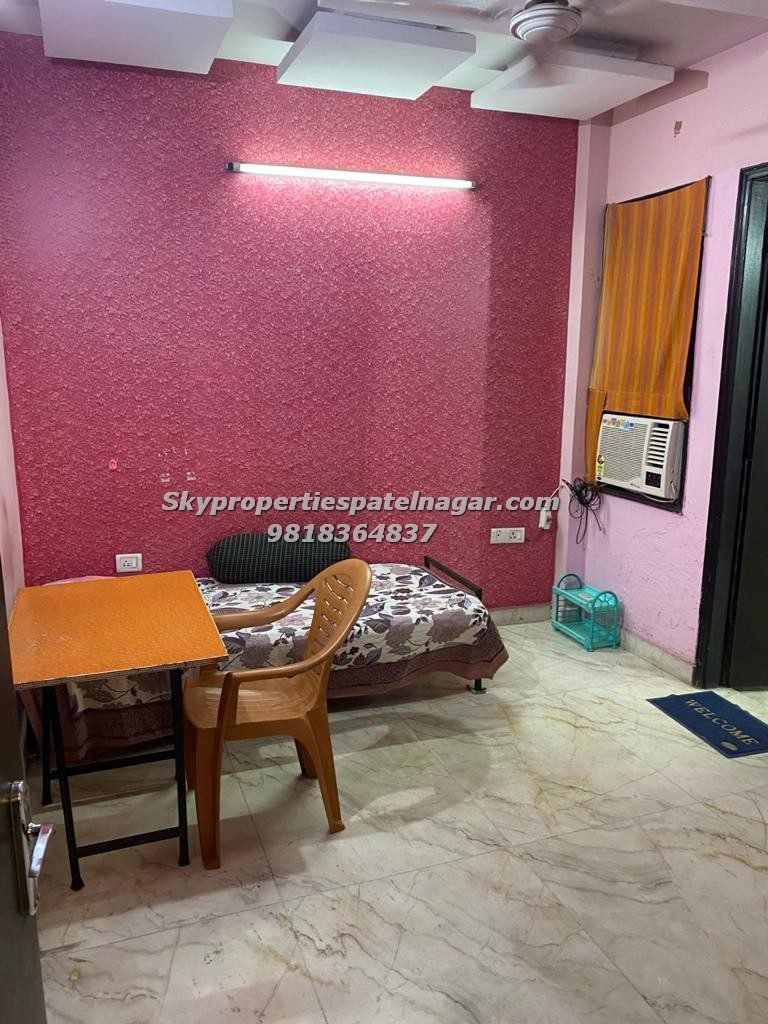 Karol Bagh Rent House
