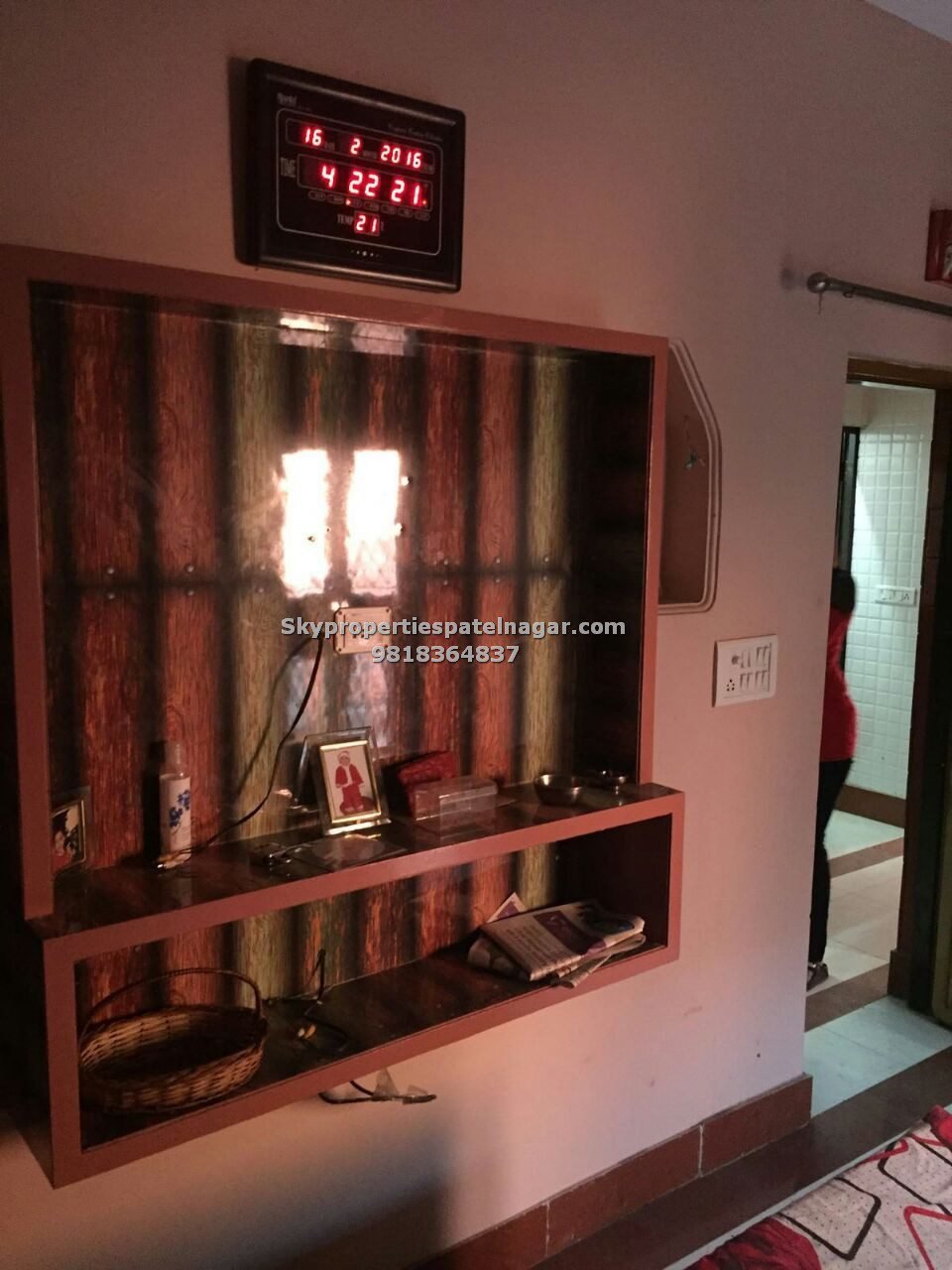 2 Bhk near Rml Hospital Delhi