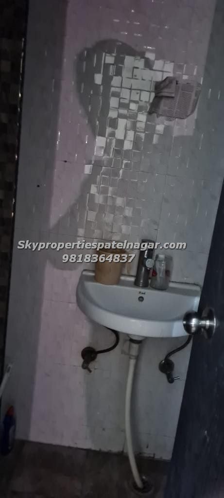 1 Bhk Near Sardar Vallabh Bhai Patel Hospital Delhi