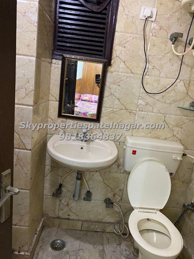 Girls PG Near Rajendra Place Metro Station