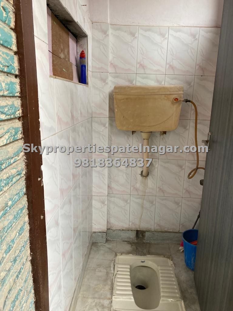 2 bhk flat in patel nagar delhi for rent