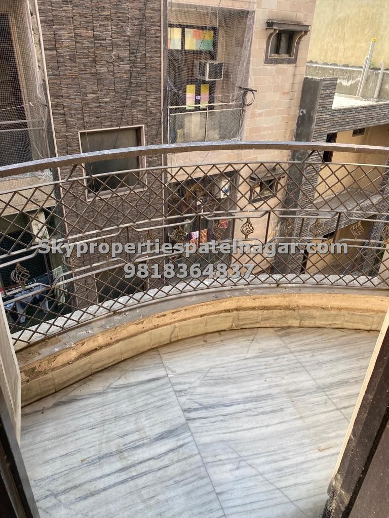 1 Bhk in South Patel Nagar Delhi for Rent