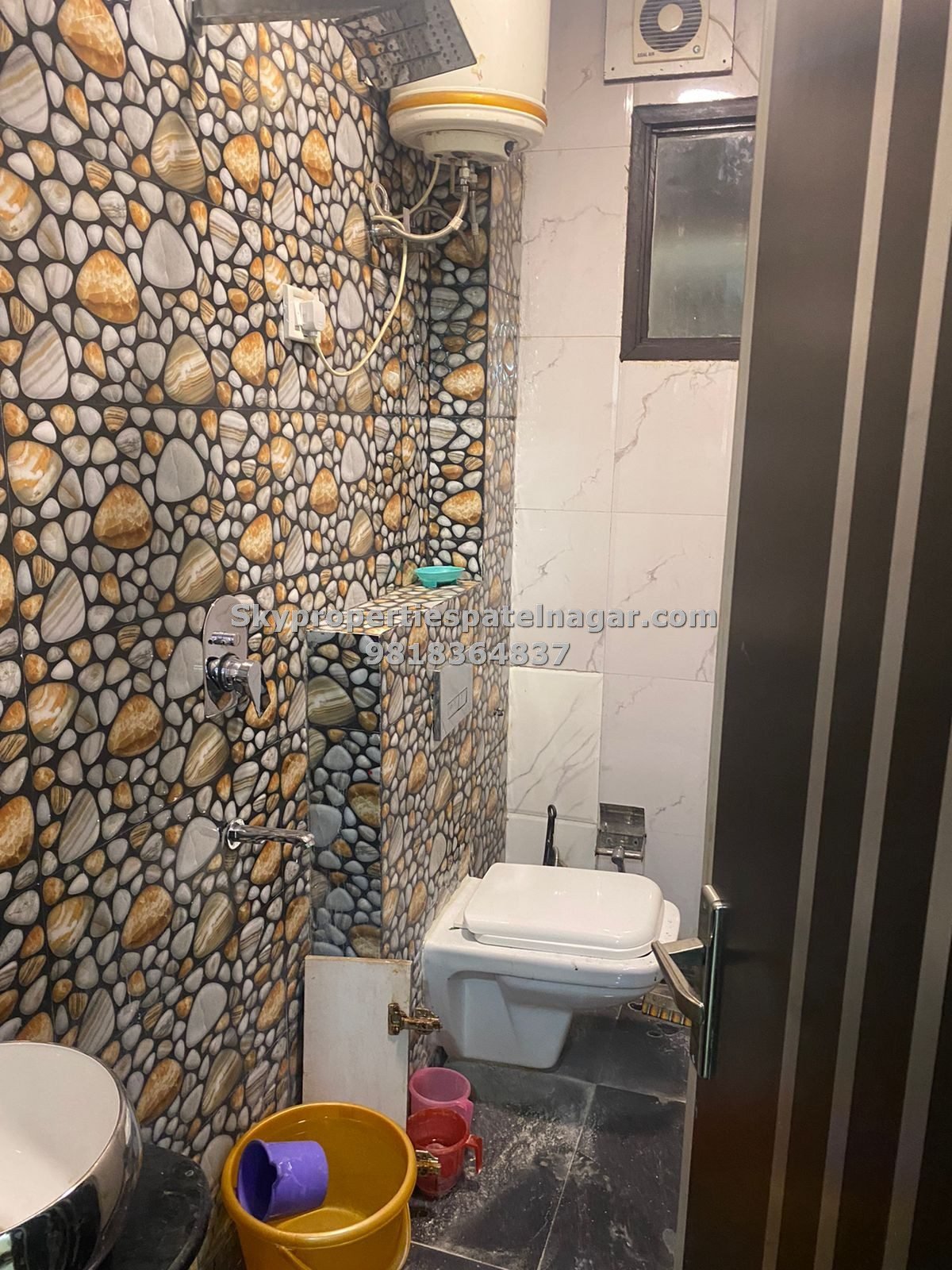 Furnished 2 Bhk in Karol Bagh Delhi