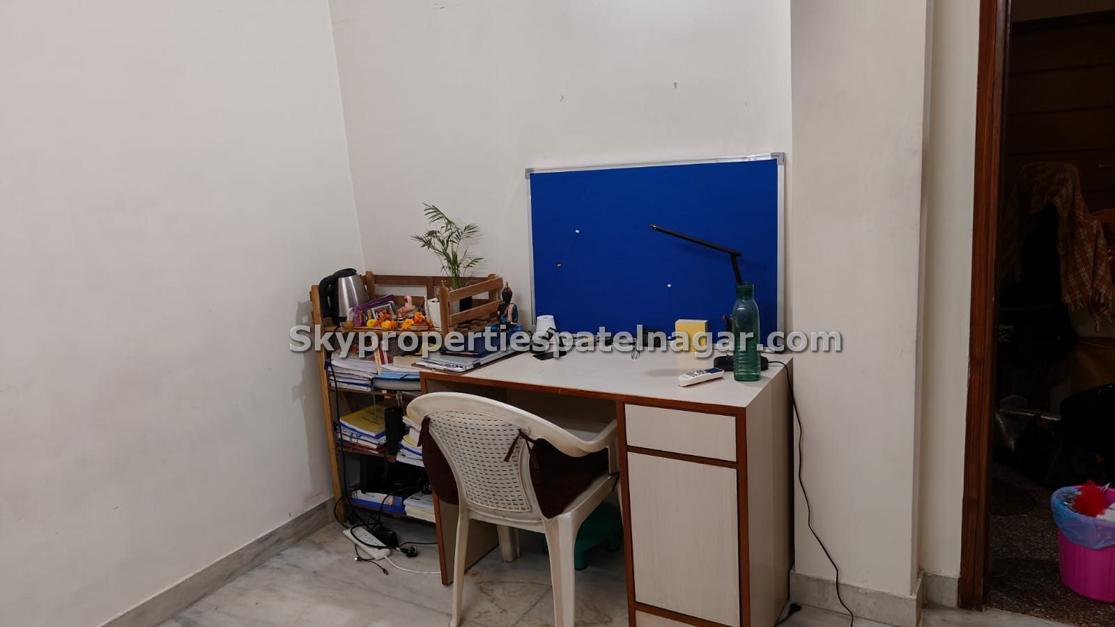 Single room pg near vajiram and ravi