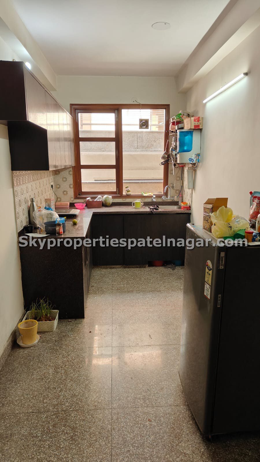 Single room pg near vajiram and ravi