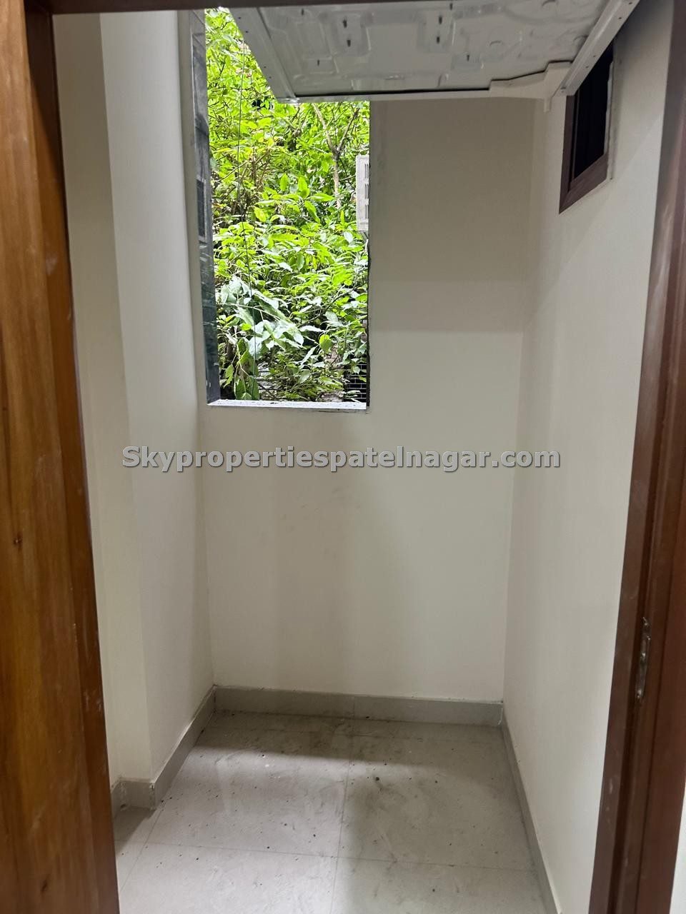 Pg Near Khan Study Group