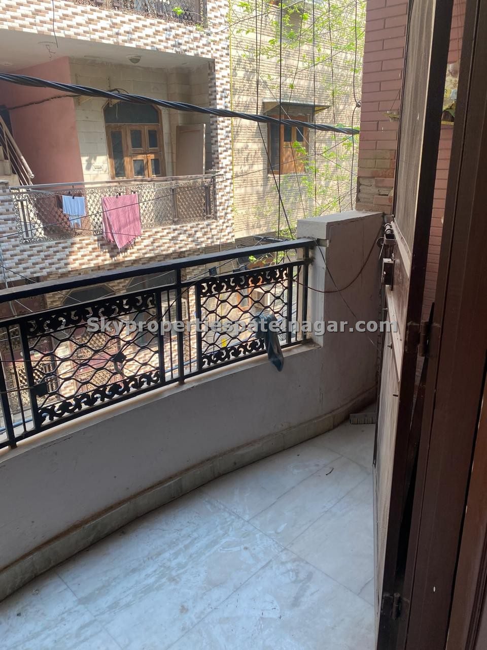 2 BHK Near Khan Study Group