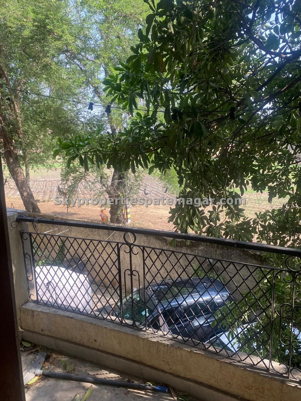 1 BHK Near Karol Bagh Metro Station Delhi