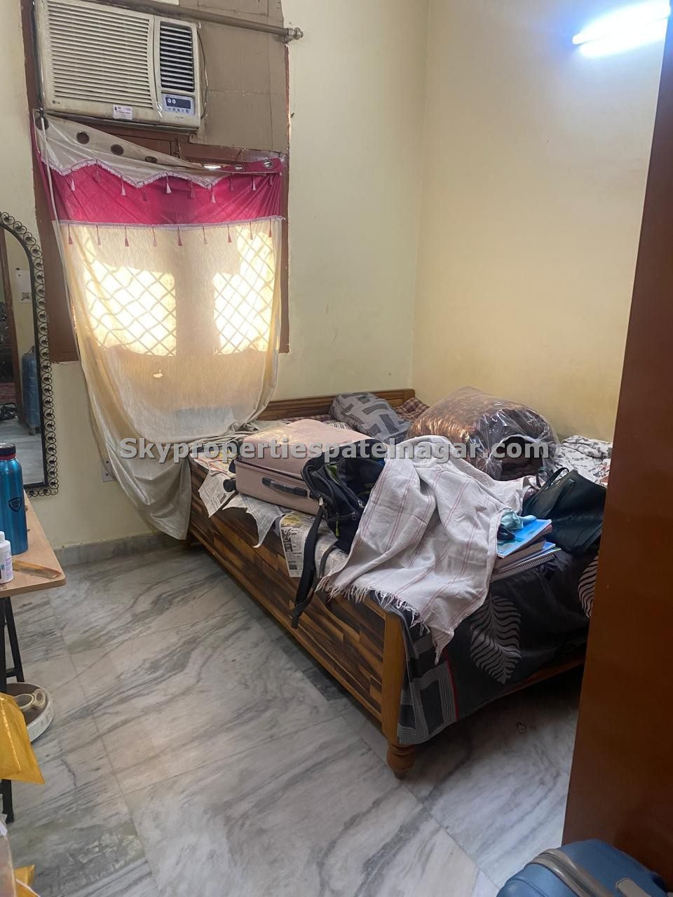 1 BHK Near Karol Bagh Metro Station Delhi