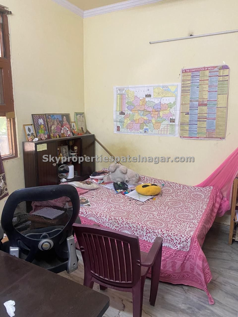 1 BHK Near Karol Bagh Metro Station Delhi