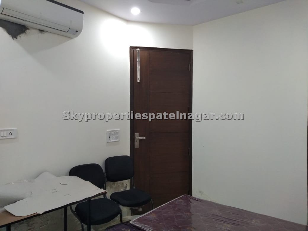 Pg Near Patel Nagar East Delhi