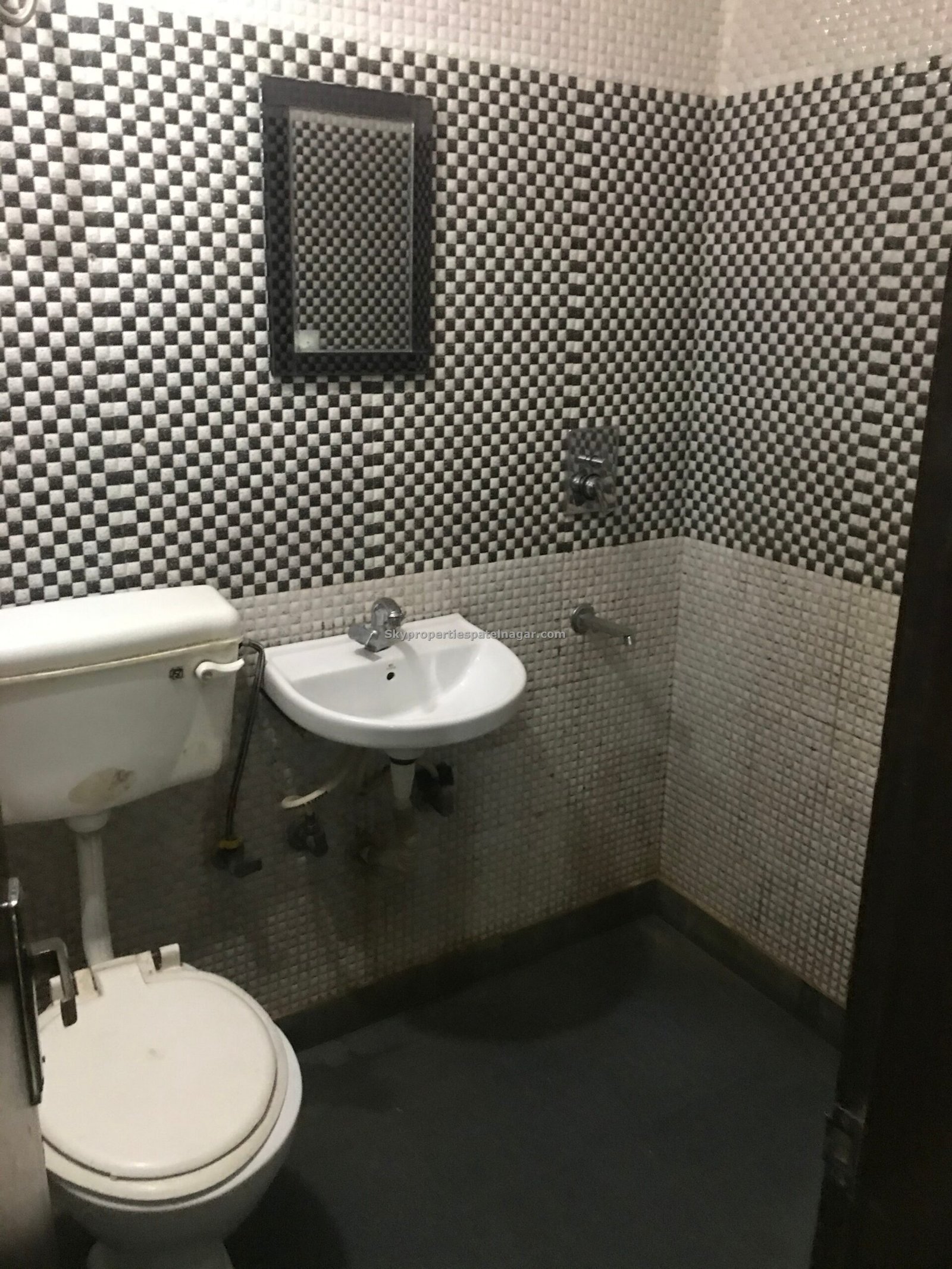 Single Room At Patel Nagar