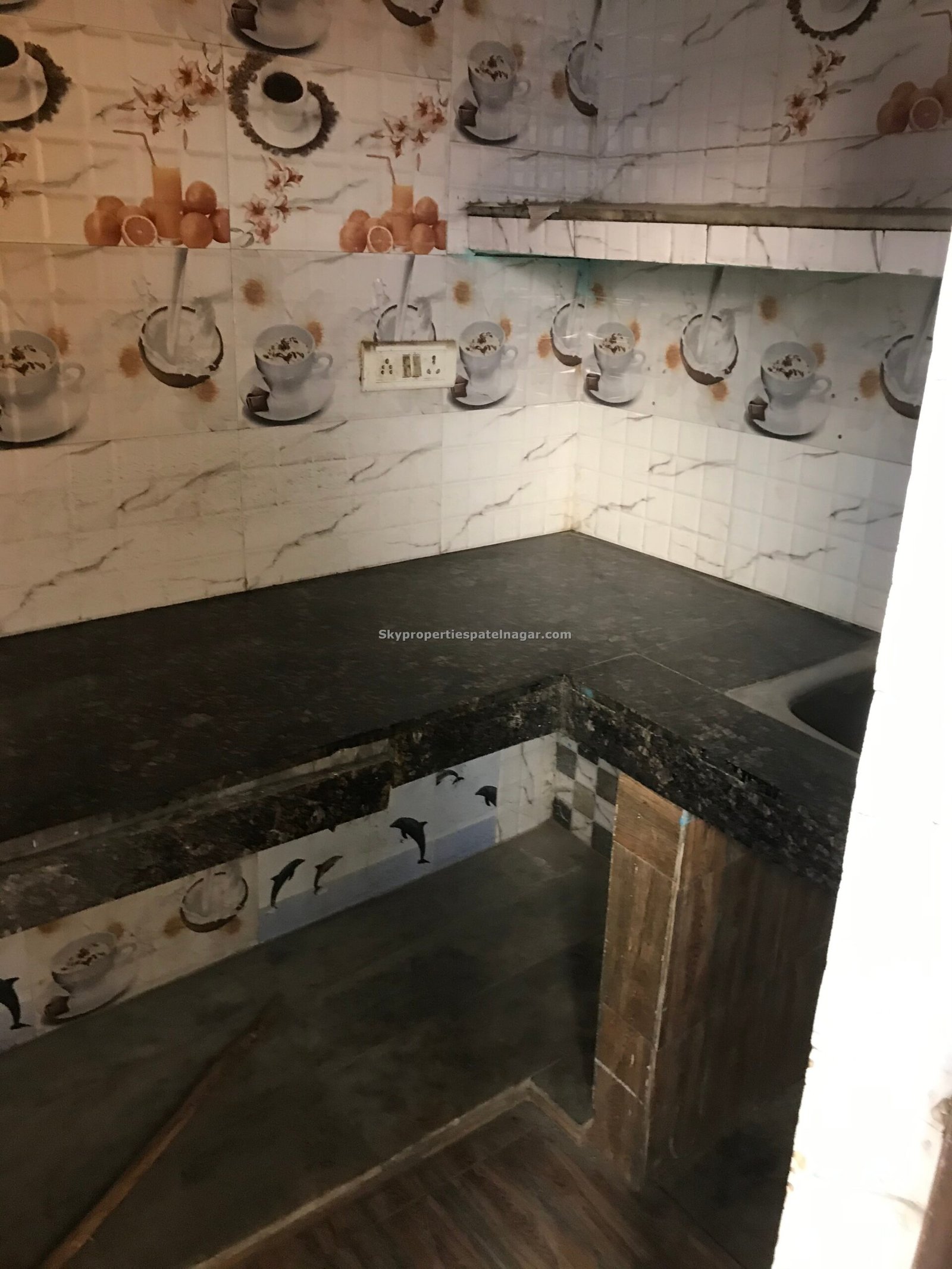 Single Room Near Karol Bagh Market Delhi