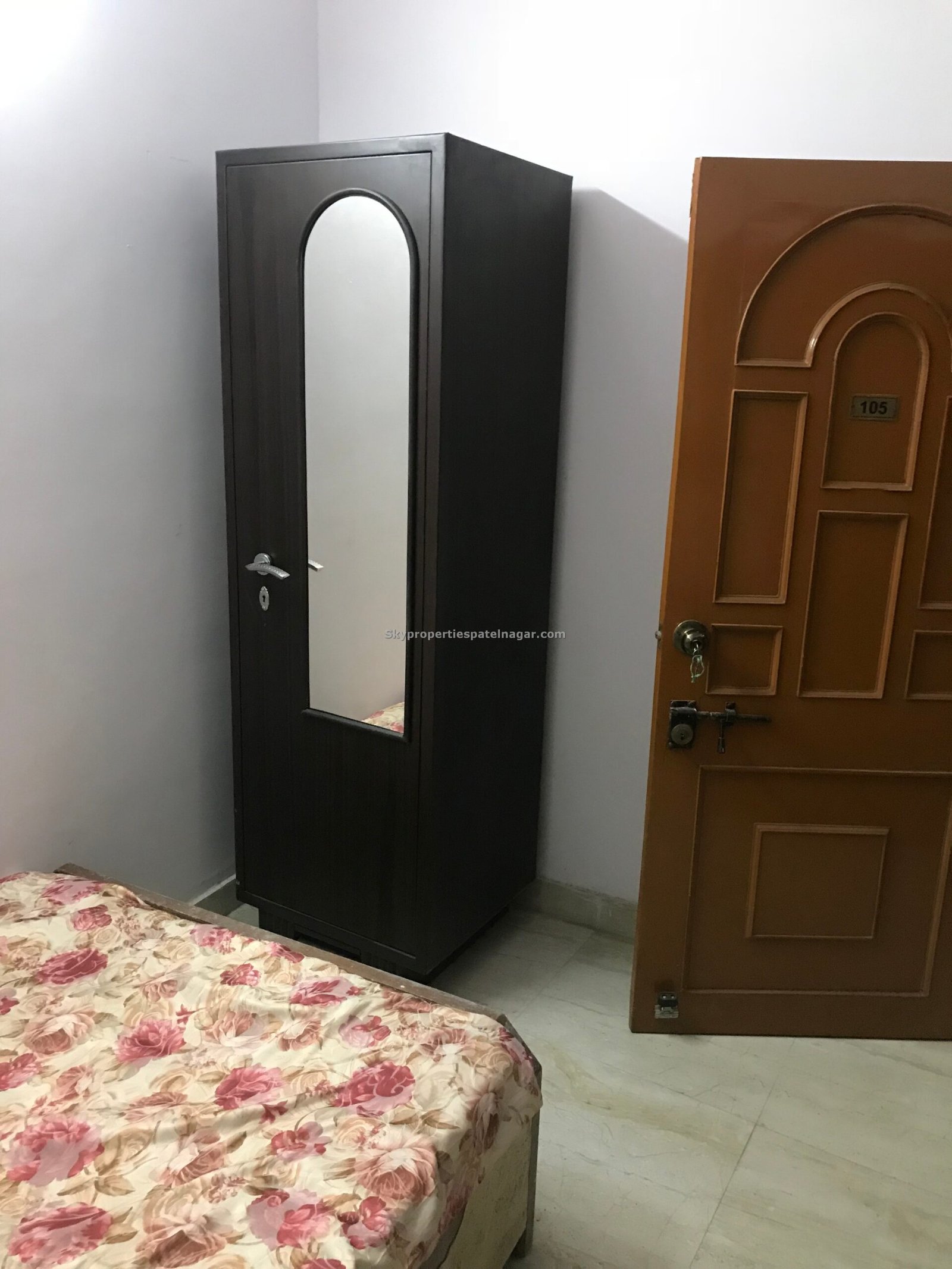 Single Room Pg Near West Patel Nagar
