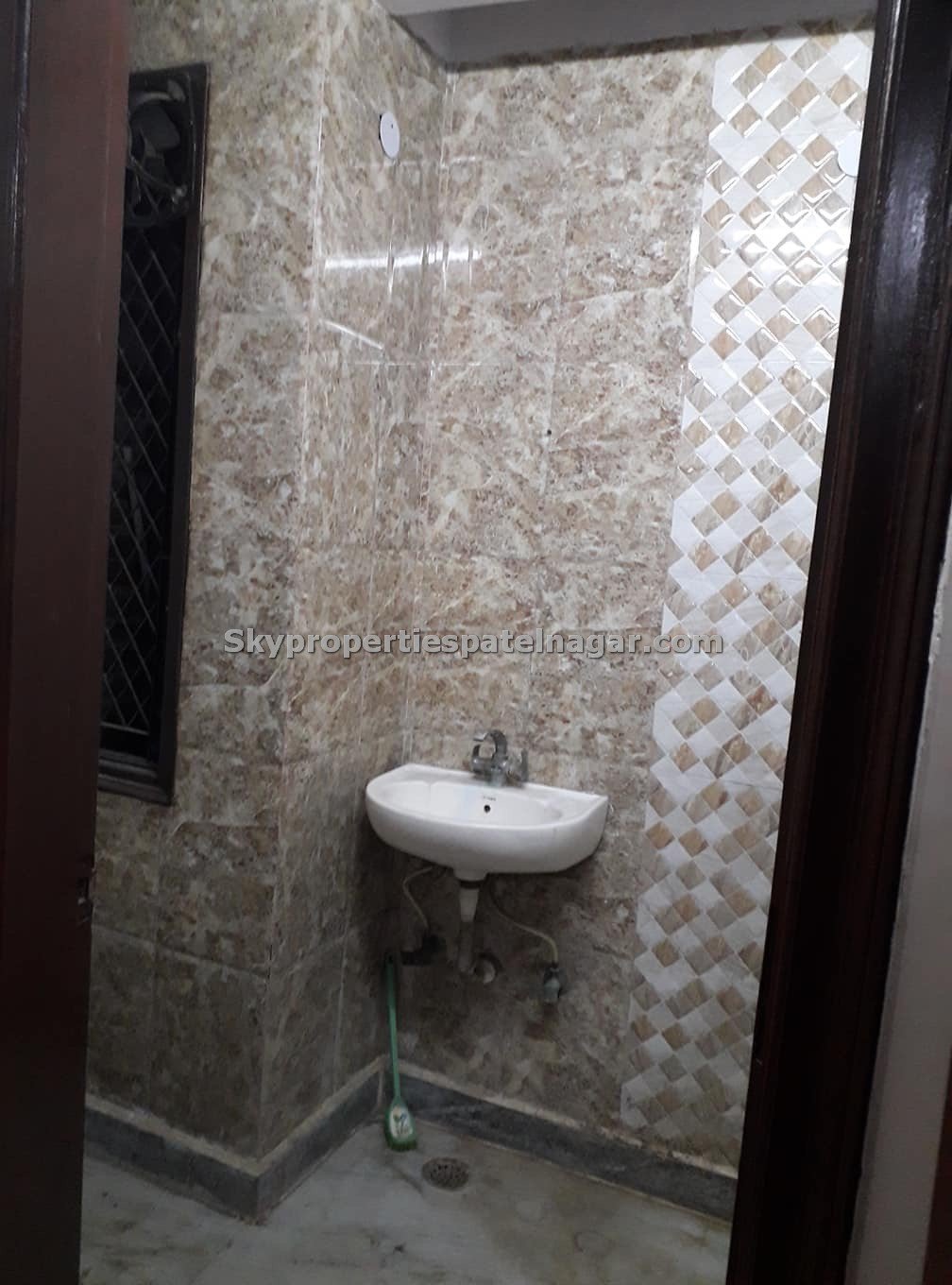 1 Bhk Near JV's IAS Delhi