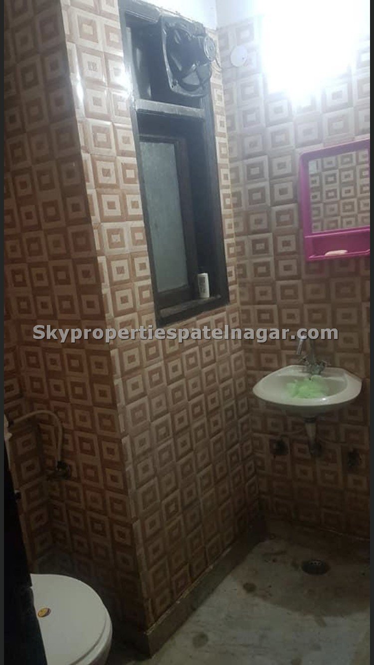 Pg Near Patel Nagar South Delhi