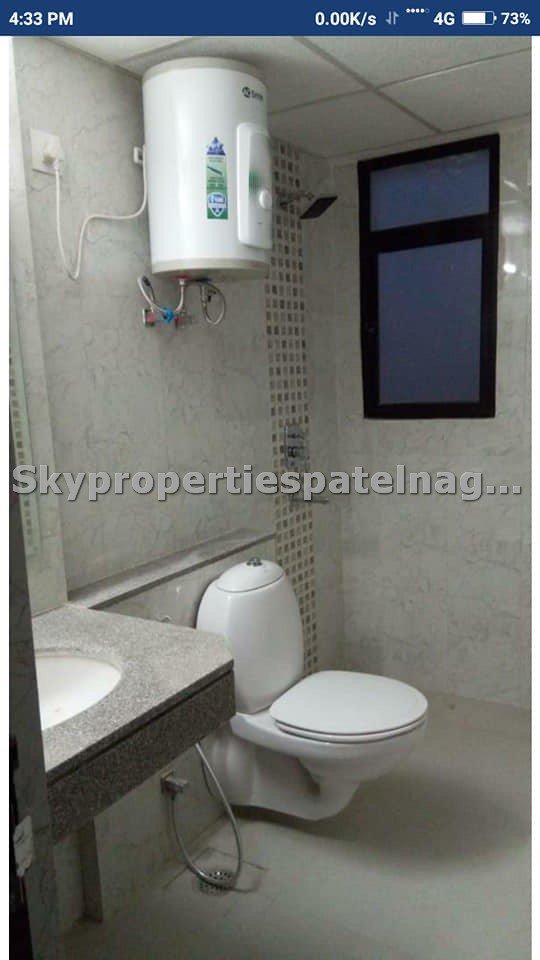 Single Room Near Patel Nagar West Delhi