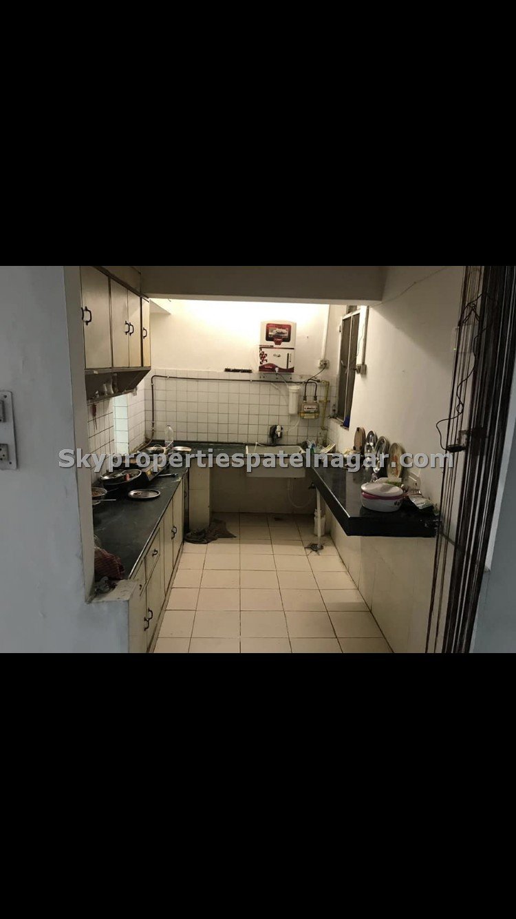 2 Bhk Near West Patel Nagar