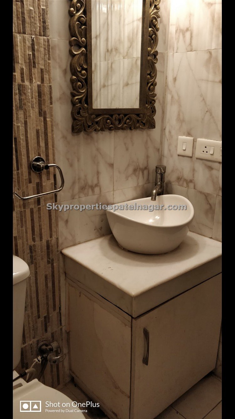 2 Bhk Near PLUTUS IAS Karol Bagh Delhi