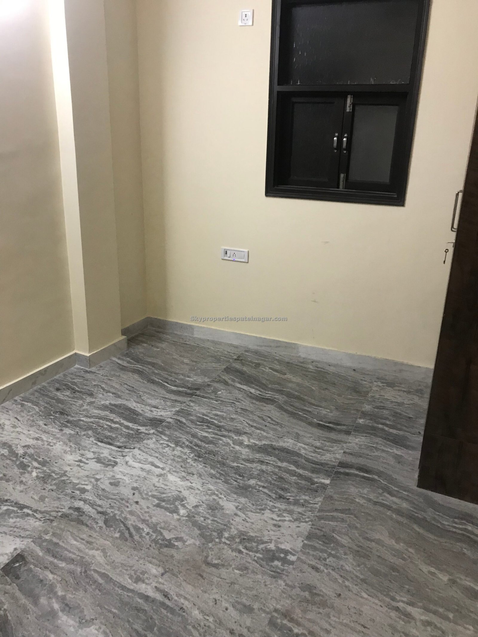 Pg For Boys In Karol Bagh