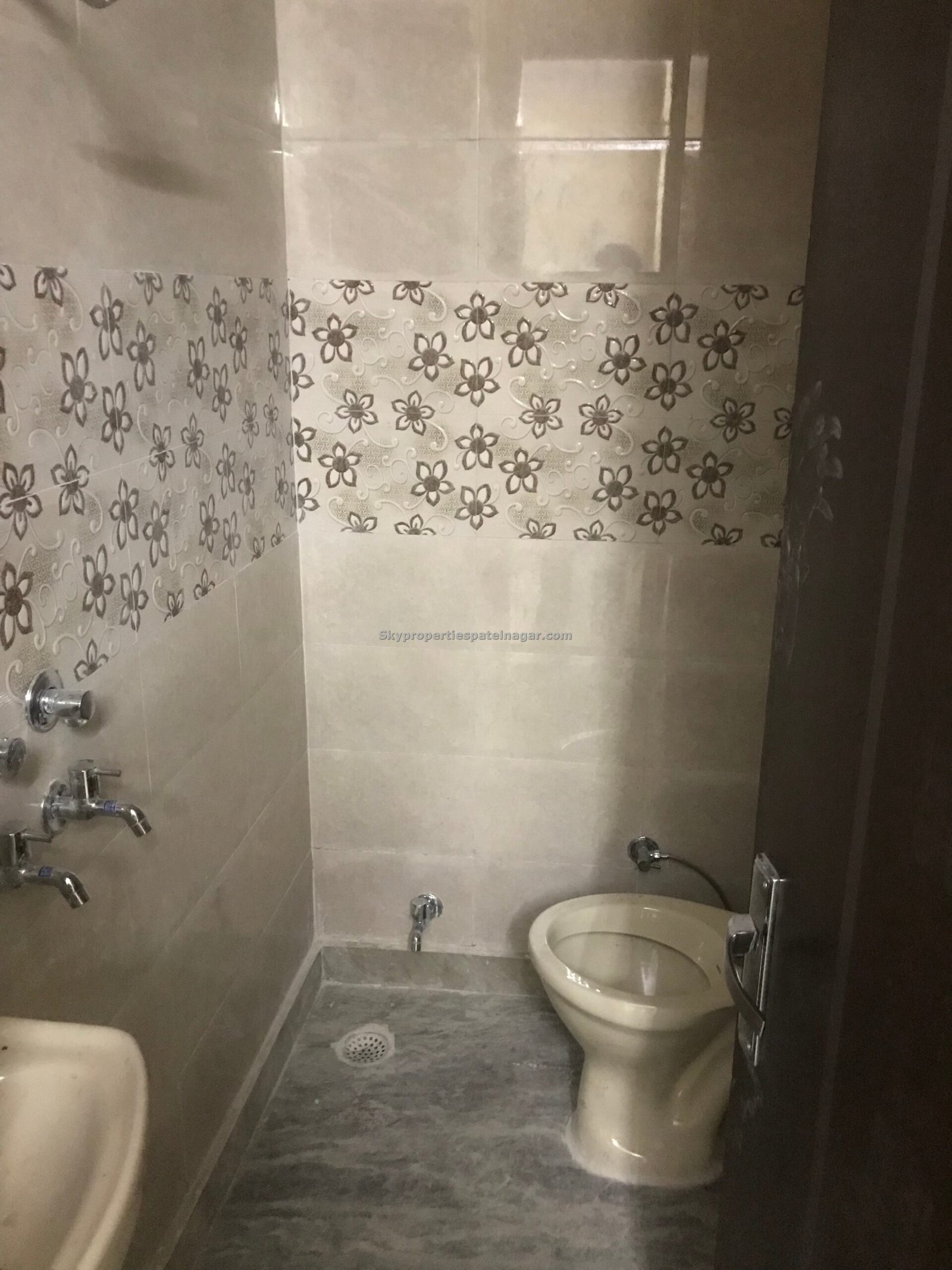 Pg For Boys In Karol Bagh