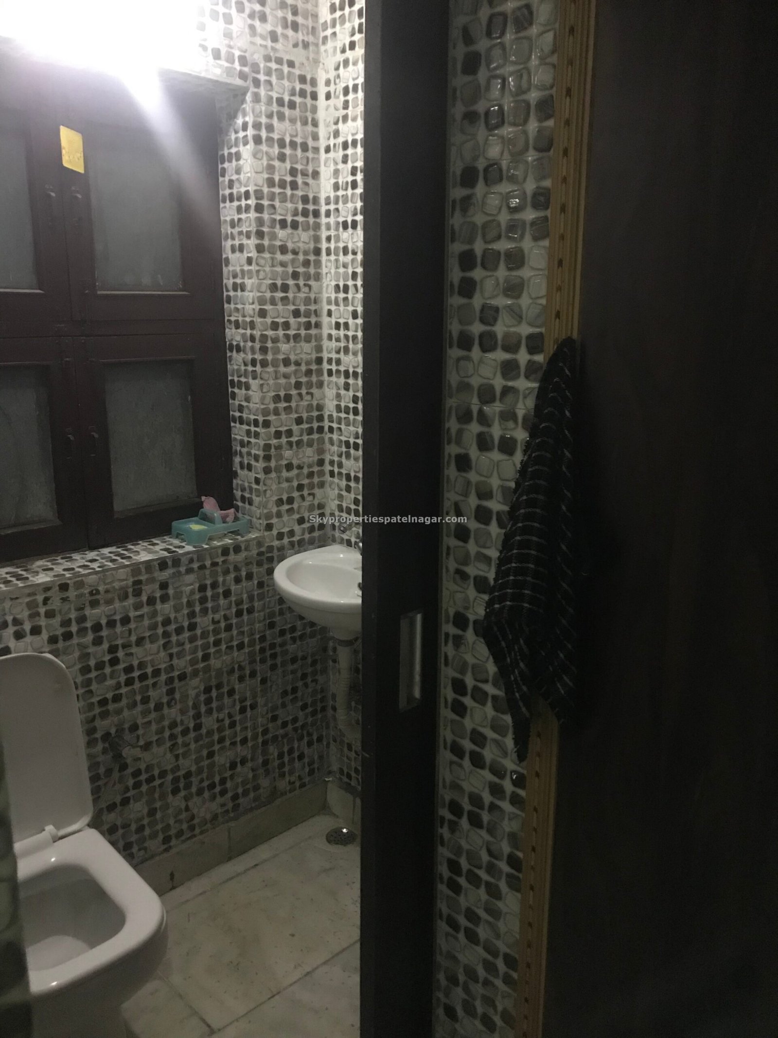 2 Bhk In Patel Nagar South Delhi