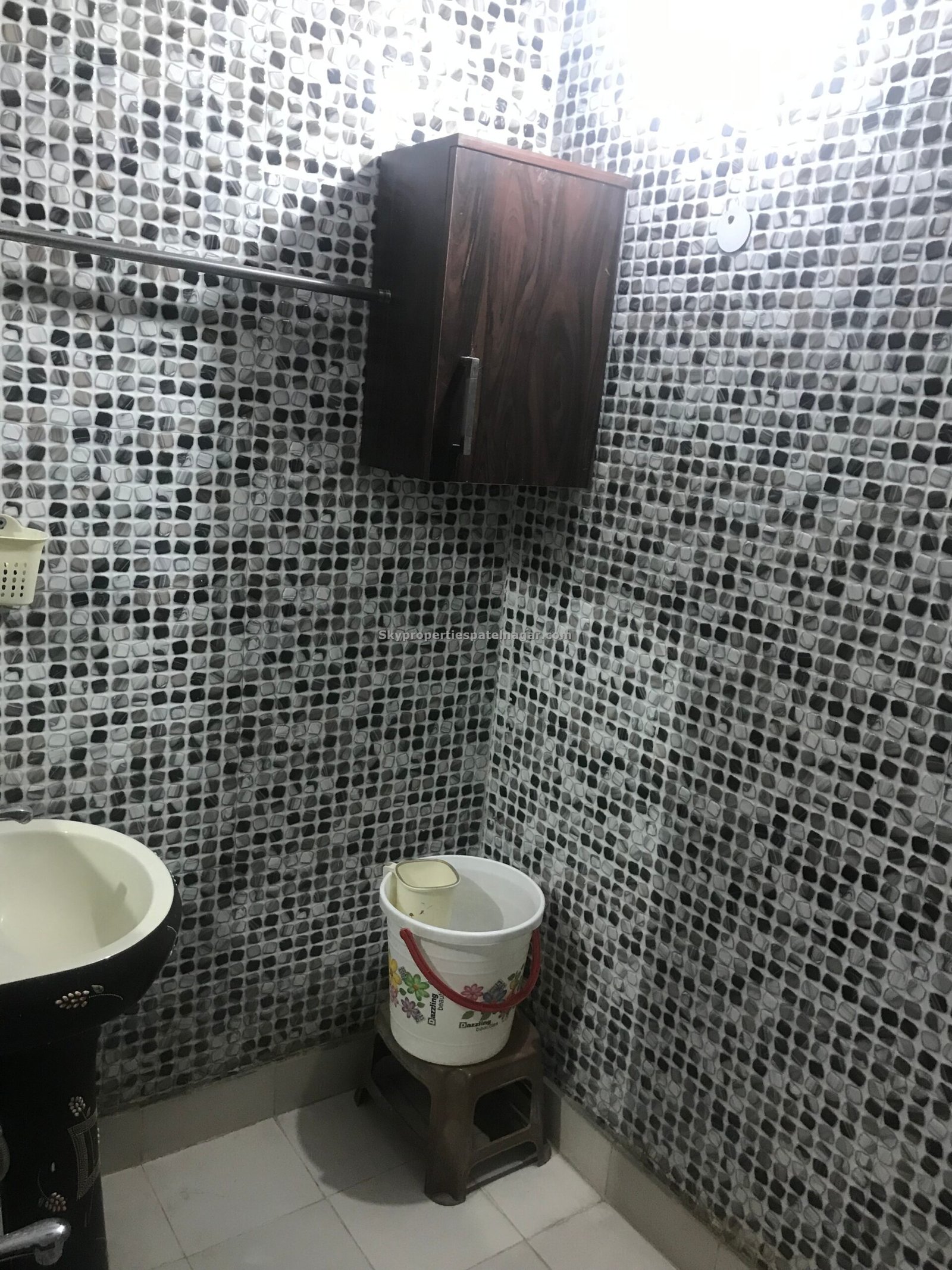 2 Bhk In Patel Nagar South Delhi