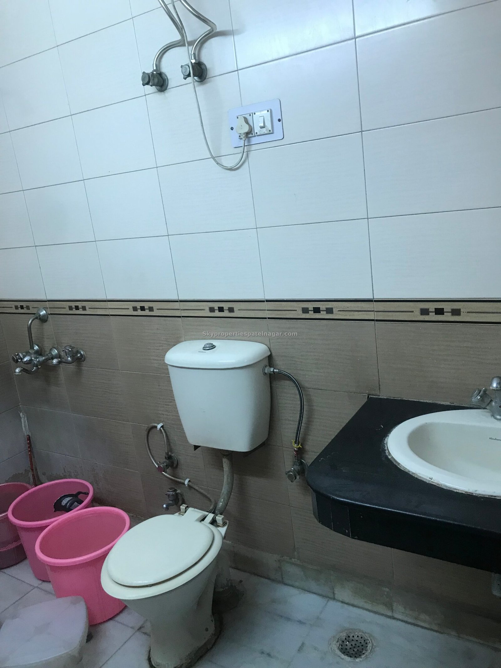 Single Room Near West Patel Nagar