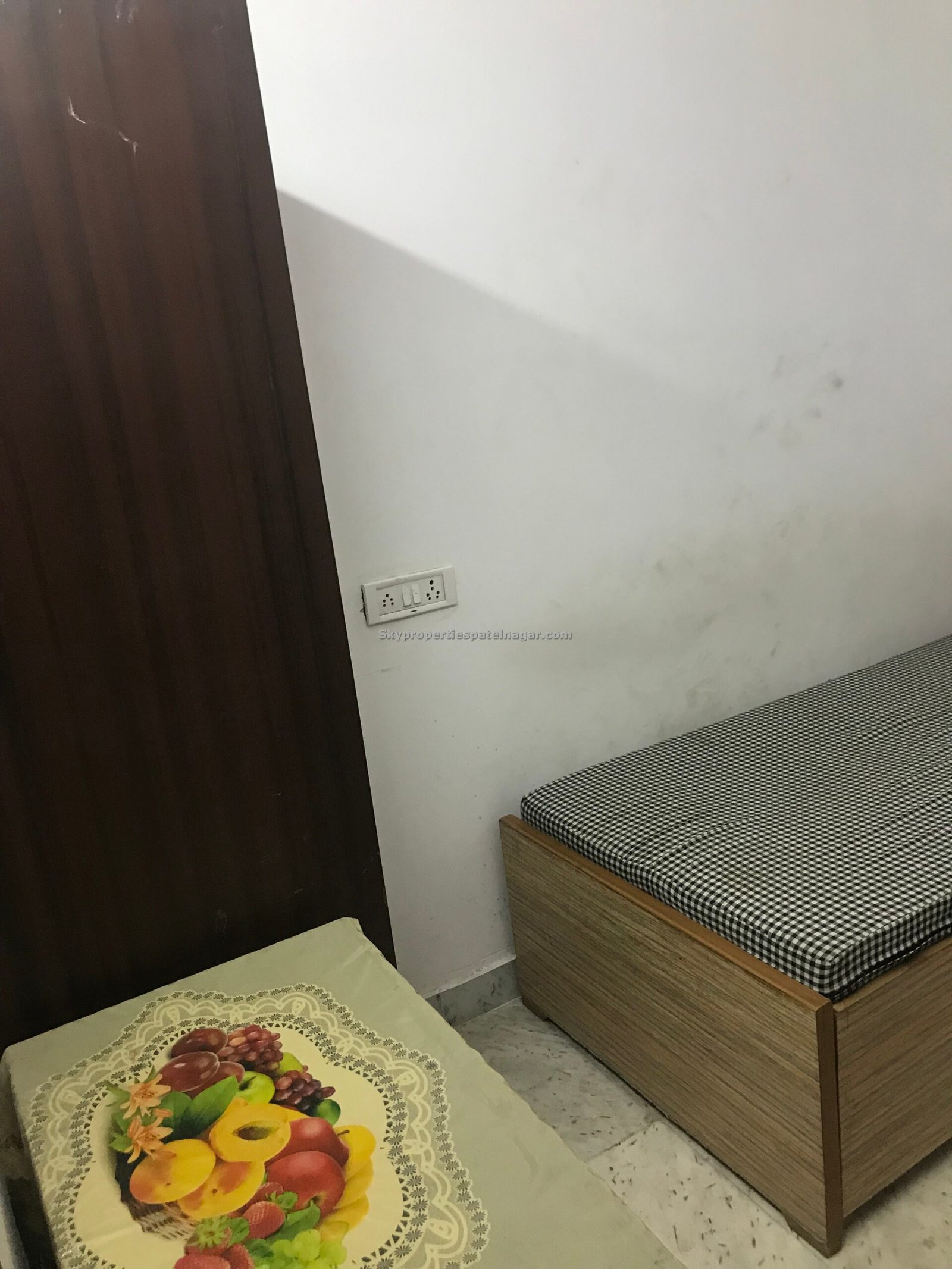 Single Room In Patel Nagar East Delhi