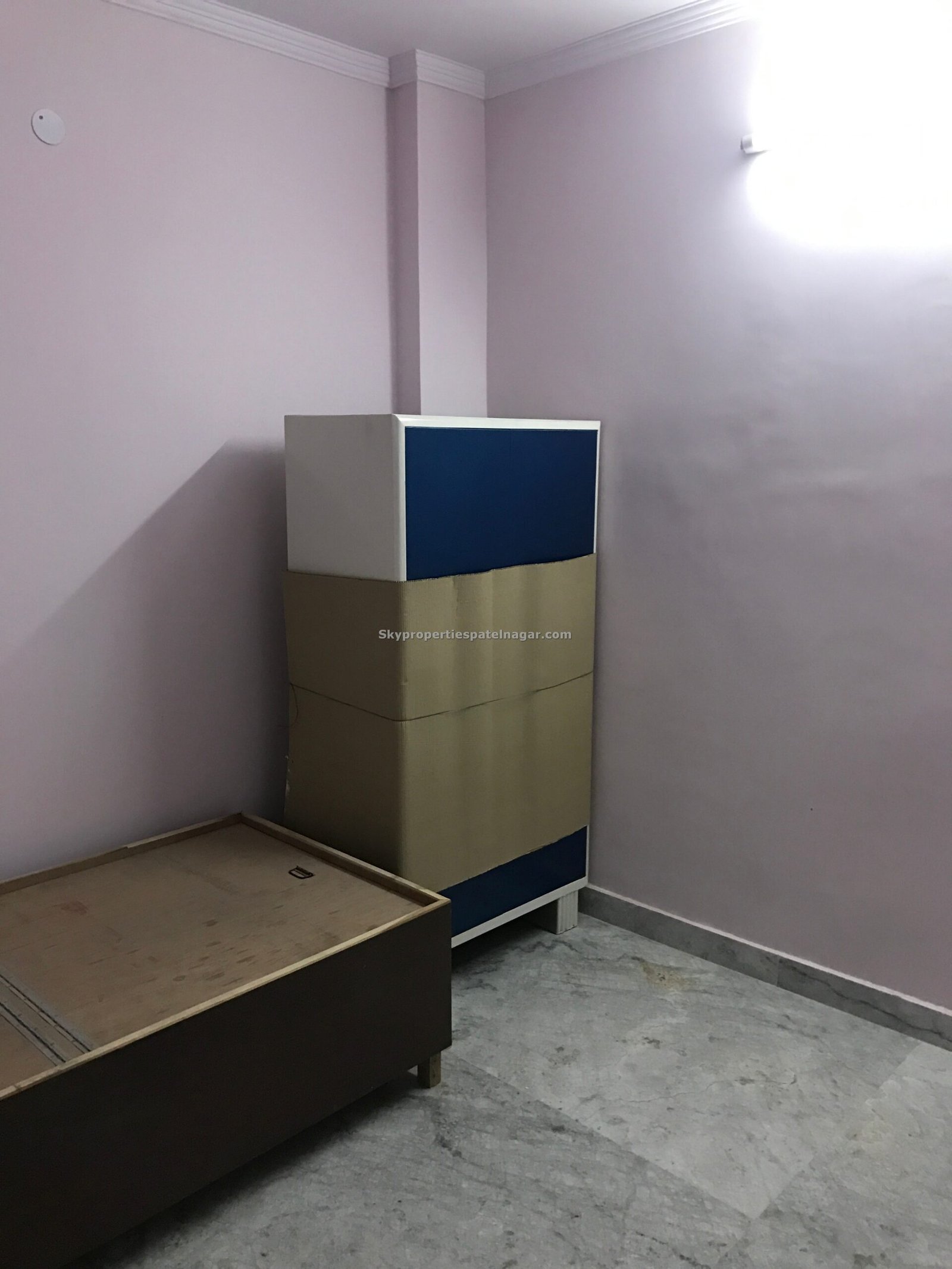 1 Rk In Patel Nagar East Delhi