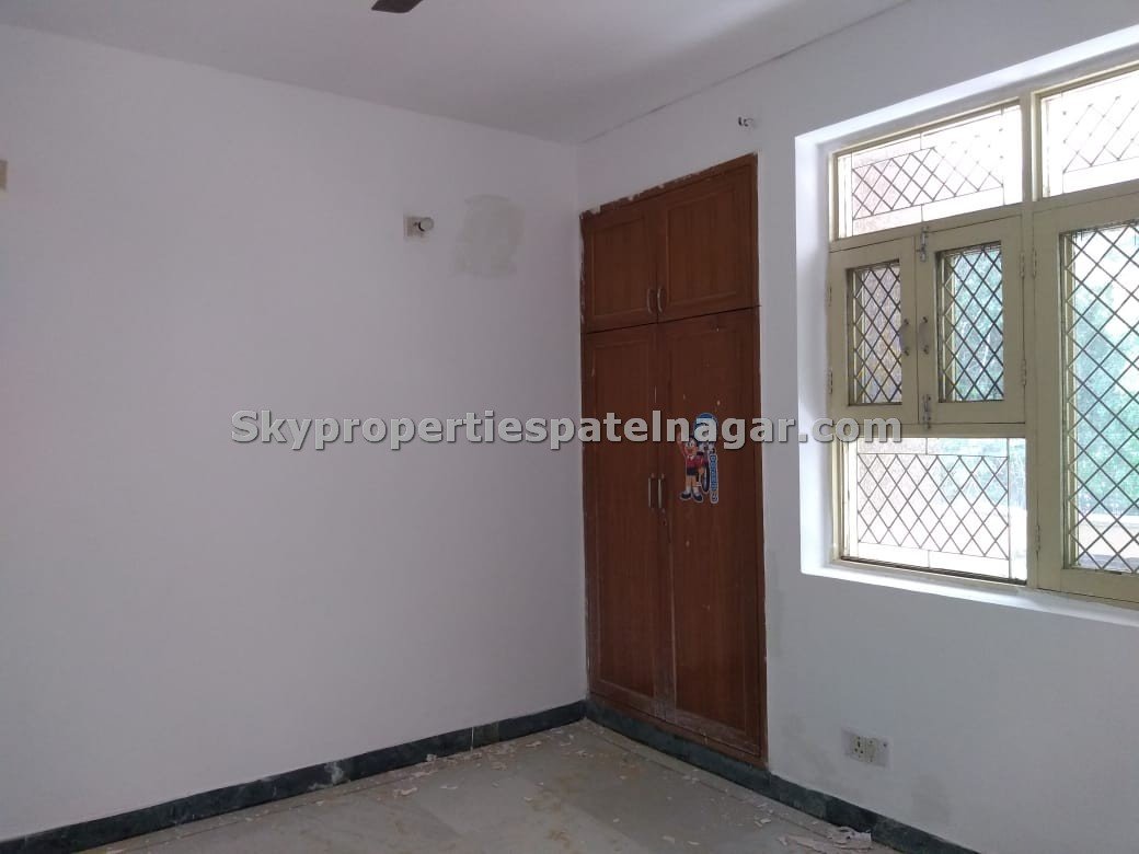 Single Room Near SRIRAMs IAS Delhi