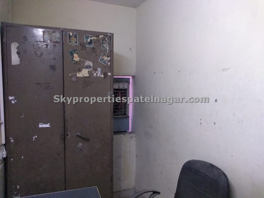 Single Room Near SRIRAMs IAS Delhi