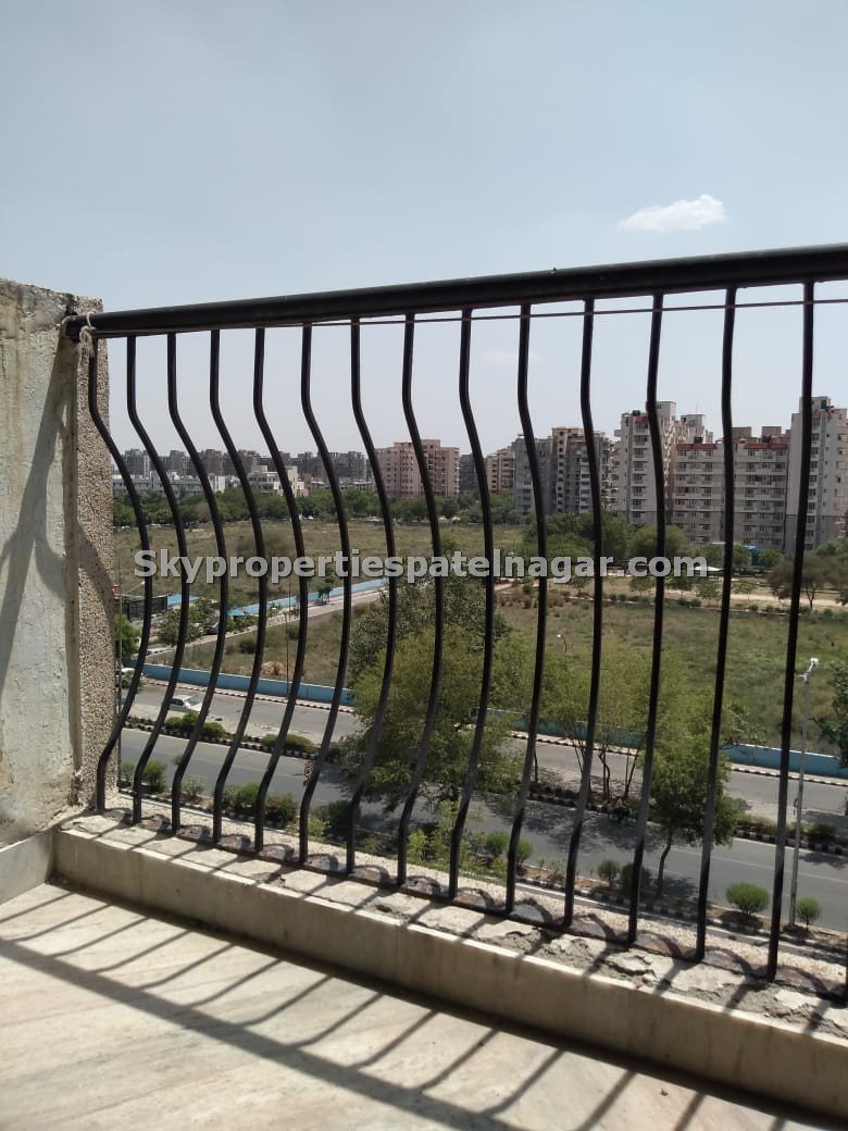 1 Bhk Near Maluka IAS Delhi