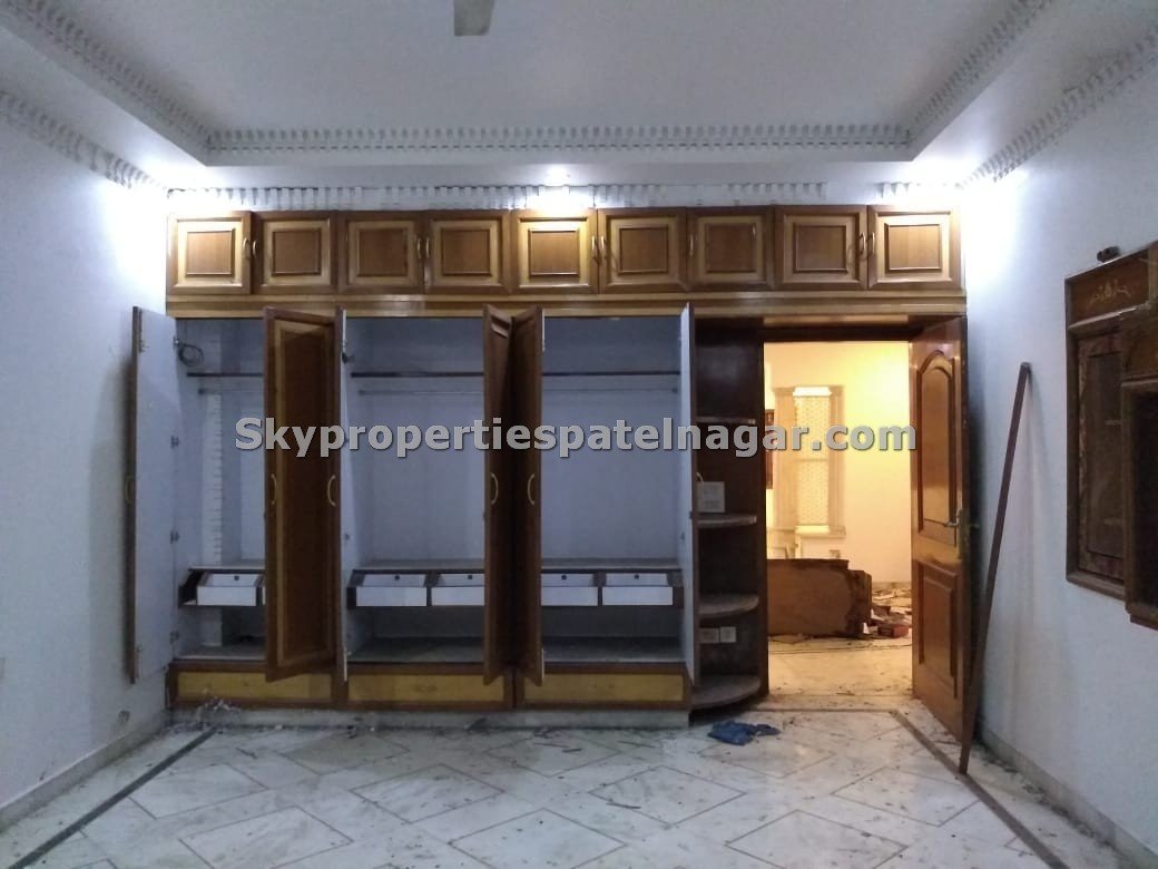 2 Bhk Near SHRI RAM IAS Delhi