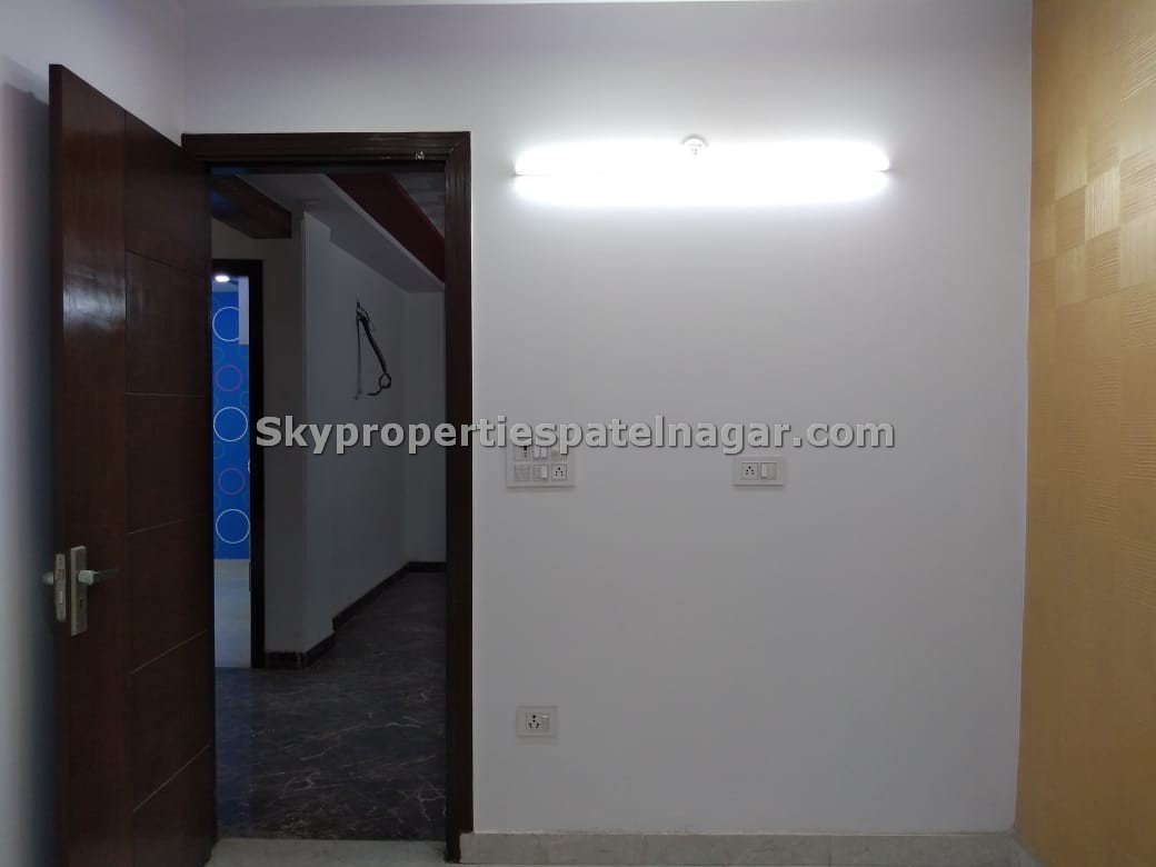 Single Room At OLD Rajender Nagar Delhi