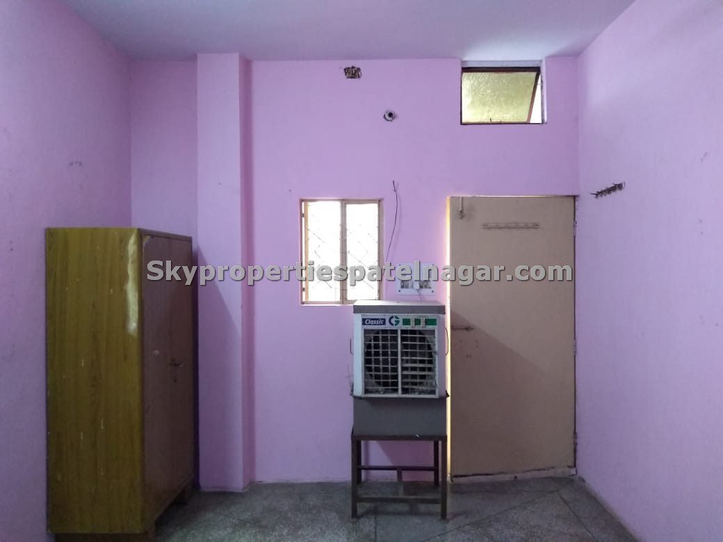 Single Rooms In Karol Bagh For Rent