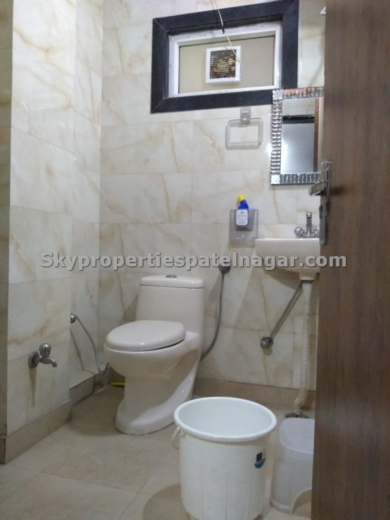 2 BHK Flats & Apartments for Rent in OLD Rajendra Nagar Delhi