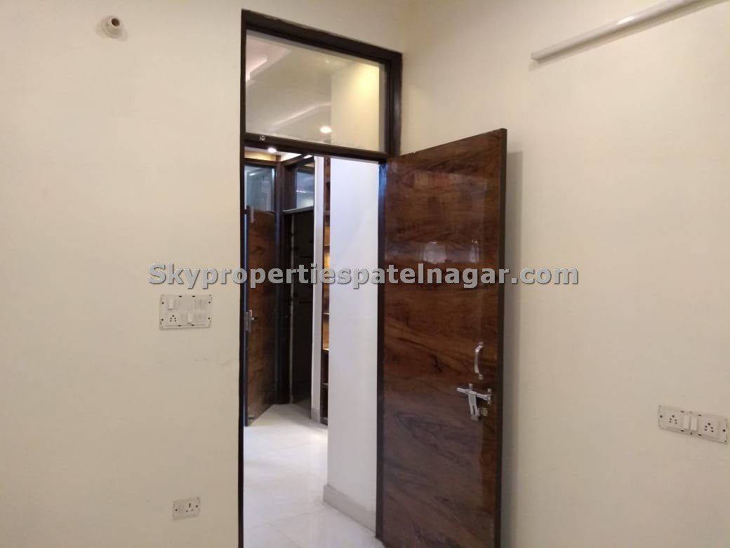 2 Bhk Near East Patel Nagar